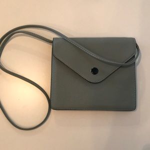 Light gray crossbody purse